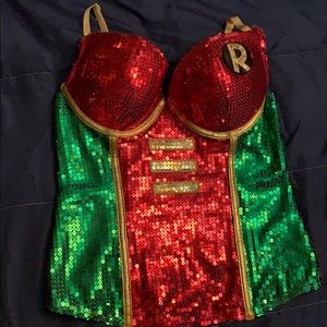 Robin corsate costume.